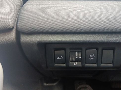 Used 2025 Subaru Outback Premium image 20