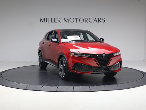 New 2026 Alfa Romeo Tonale w/ Active Assist Package AWD/4WD image 11