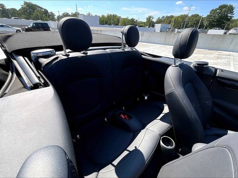 Used 2023 MINI Cooper Cooper image 33