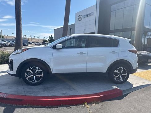 Used 2022 Kia Sportage LX image 6