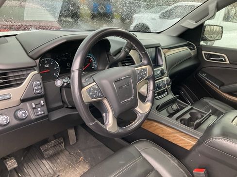 Used 2020 GMC Yukon Denali w/ Denali Ultimate Package image 15