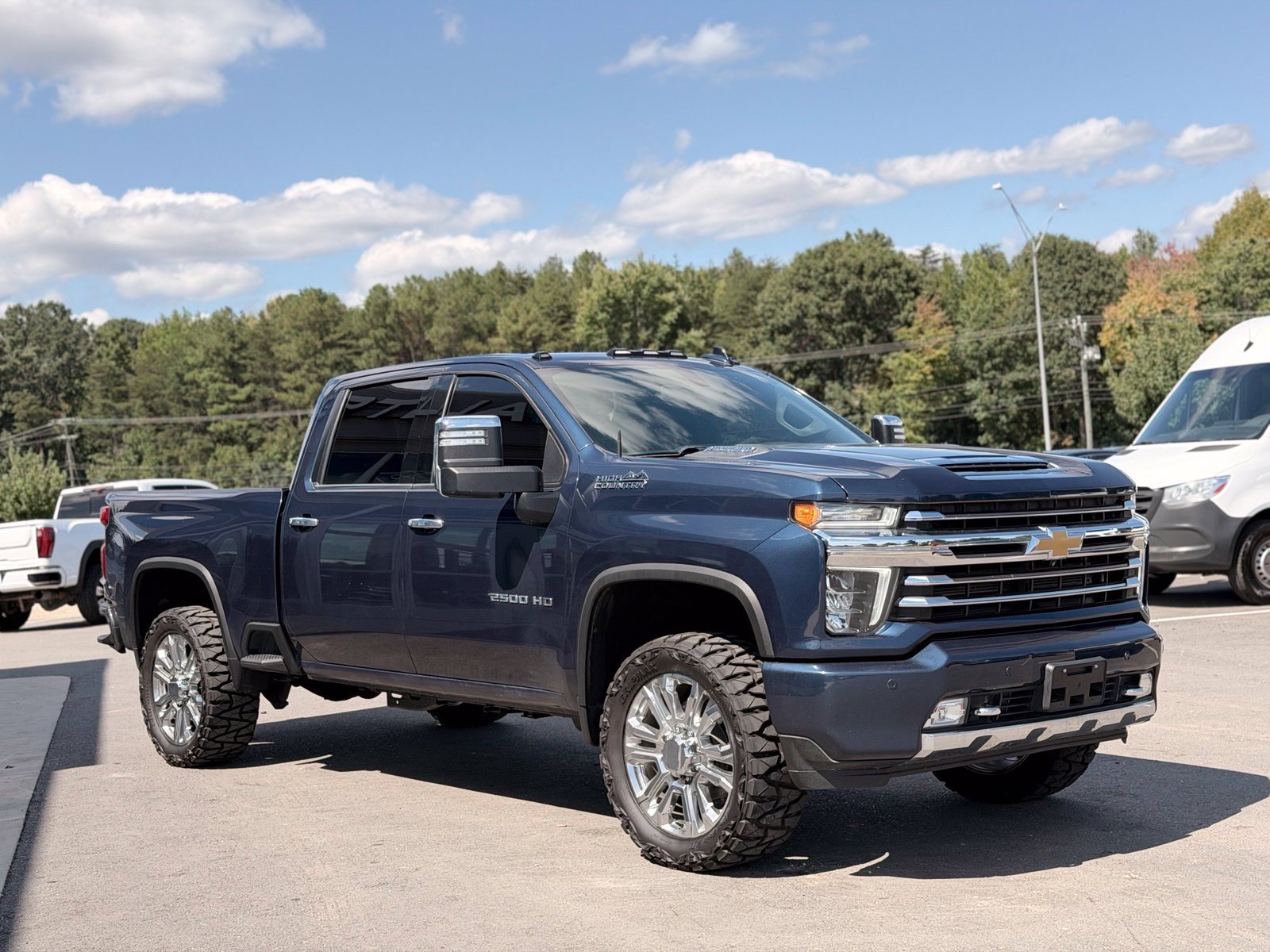 Used 2022 Chevrolet Silverado 2500 High Country AWD/4WD image 5