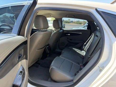Used 2015 Chevrolet Impala LTZ FWD image 18
