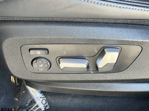 Used 2024 BMW X5 xDrive40i w/ Premium Package AWD/4WD image 19