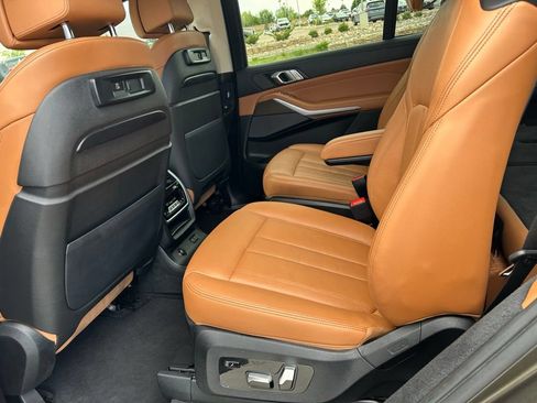 Used 2020 BMW X7 xDrive40i w/ Premium Package AWD/4WD image 27