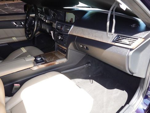 Used 2011 Mercedes-Benz E 350 Sedan image 22