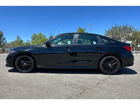 Used 2024 Honda Civic Sport image 2