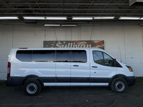 Used 2016 Ford Transit 350 XL image 5