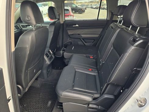 Used 2023 Volkswagen Atlas SE image 25