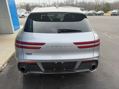 Used 2023 Genesis GV70 2.5T w/ Select Package image 4
