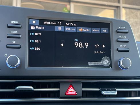 New 2026 Hyundai Elantra SE image 18