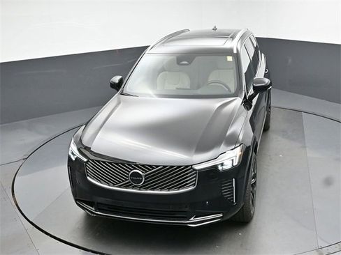 New 2026 Volvo XC90 T8 Plus image 47