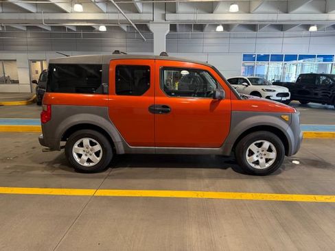 Used 2004 Honda Element EX image 2