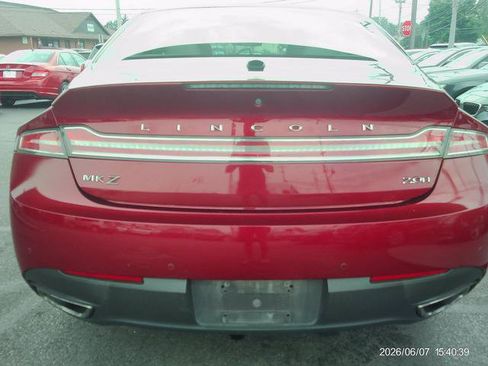 Used 2014 Lincoln MKZ Hybrid w/ Equipment Group 202A Reserve FWD image 4