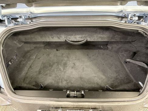 Used 2021 Aston Martin DBS Superleggera Volante image 32