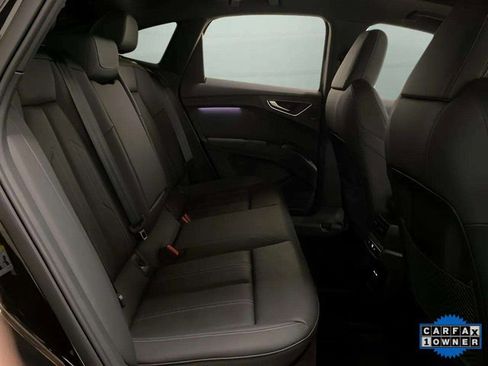 Used 2024 Audi Q4 e-tron Premium Plus w/ Premium Plus image 22