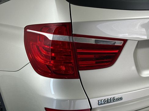 Used 2017 BMW X3 xDrive28i image 36