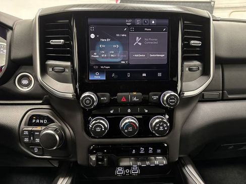 New 2026 RAM 1500 4x4 Crew Cab image 8