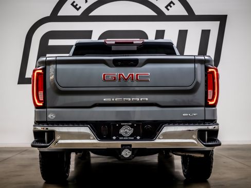 Used 2021 GMC Sierra 1500 SLT AWD/4WD image 11
