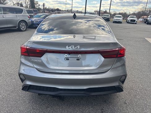 Used 2023 Kia Forte LXS w/ LXS Technology Package image 7