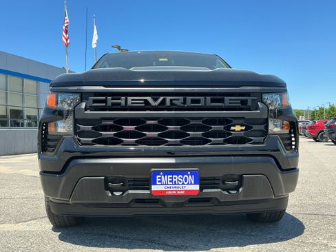 Used 2023 Chevrolet Silverado 1500 W/T w/ WT Value Package AWD/4WD image 4
