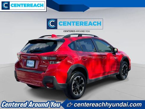 Used 2021 Subaru Crosstrek 2.0i Premium w/ Moonroof Package AWD/4WD image 5