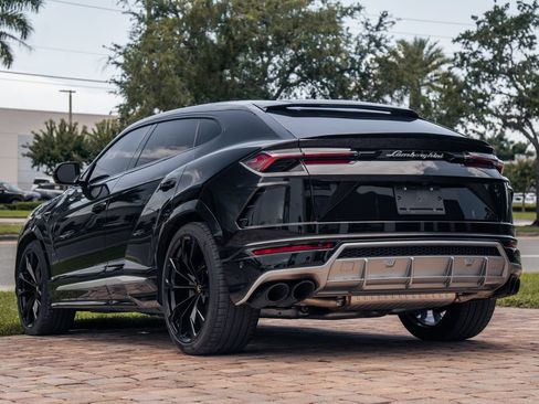Used 2021 Lamborghini Urus AWD/4WD image 4