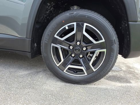 New 2026 Jeep Cherokee Laredo AWD/4WD image 6