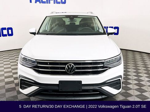 Used 2022 Volkswagen Tiguan SE AWD/4WD image 2