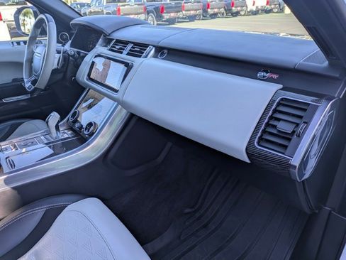 Used 2022 Land Rover Range Rover Sport SVR image 20