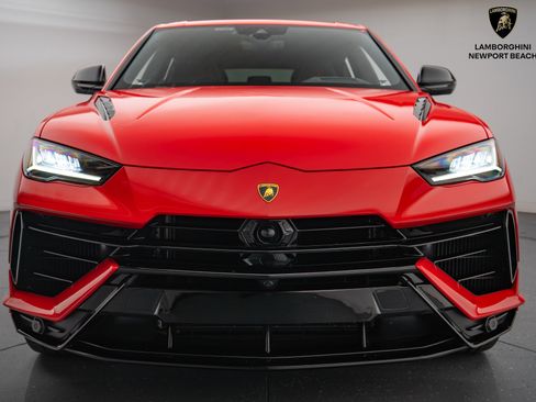 Used 2024 Lamborghini Urus S image 12