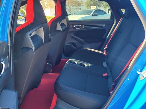 Used 2023 Honda Civic Type R image 11