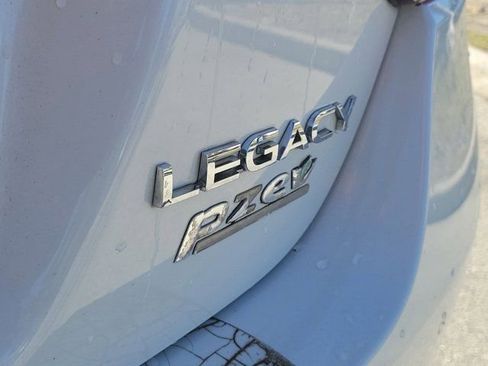 Used 2017 Subaru Legacy 2.5i Limited image 7