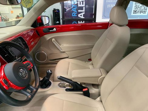 Used 2013 Volkswagen Beetle 2.5 image 12