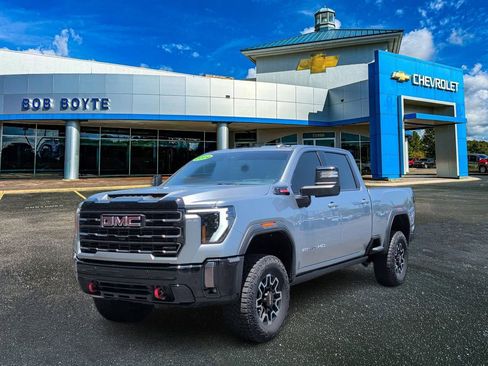 Used 2024 GMC Sierra 2500 AT4X AWD/4WD image 8