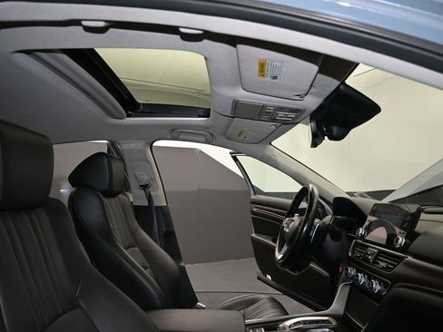 Used 2021 Honda Accord Touring image 17