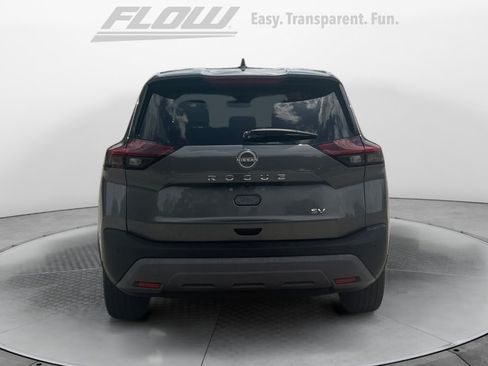 Certified 2022 Nissan Rogue SV FWD image 8