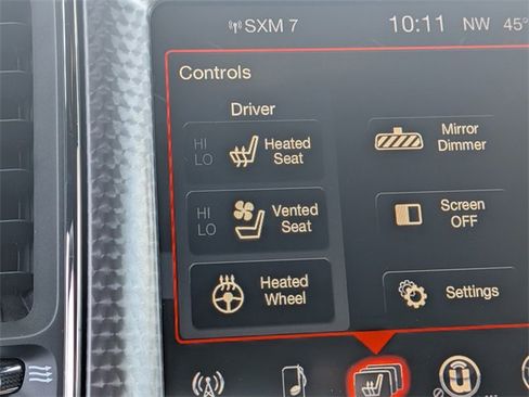 Used 2016 Dodge Challenger SRT Hellcat image 27