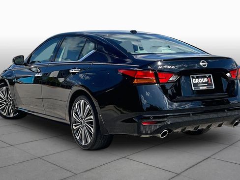 Certified 2024 Nissan Altima 2.5 SL FWD image 12