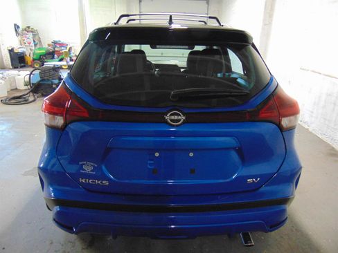 Used 2023 Nissan Kicks SV w/ Interior Electronics Package FWD image 5