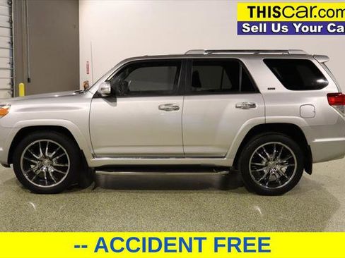 Used 2013 Toyota 4Runner SR5 w/ Convenience Pkg image 4