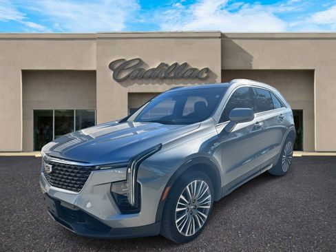 Used 2024 Cadillac XT4 Premium Luxury image 7