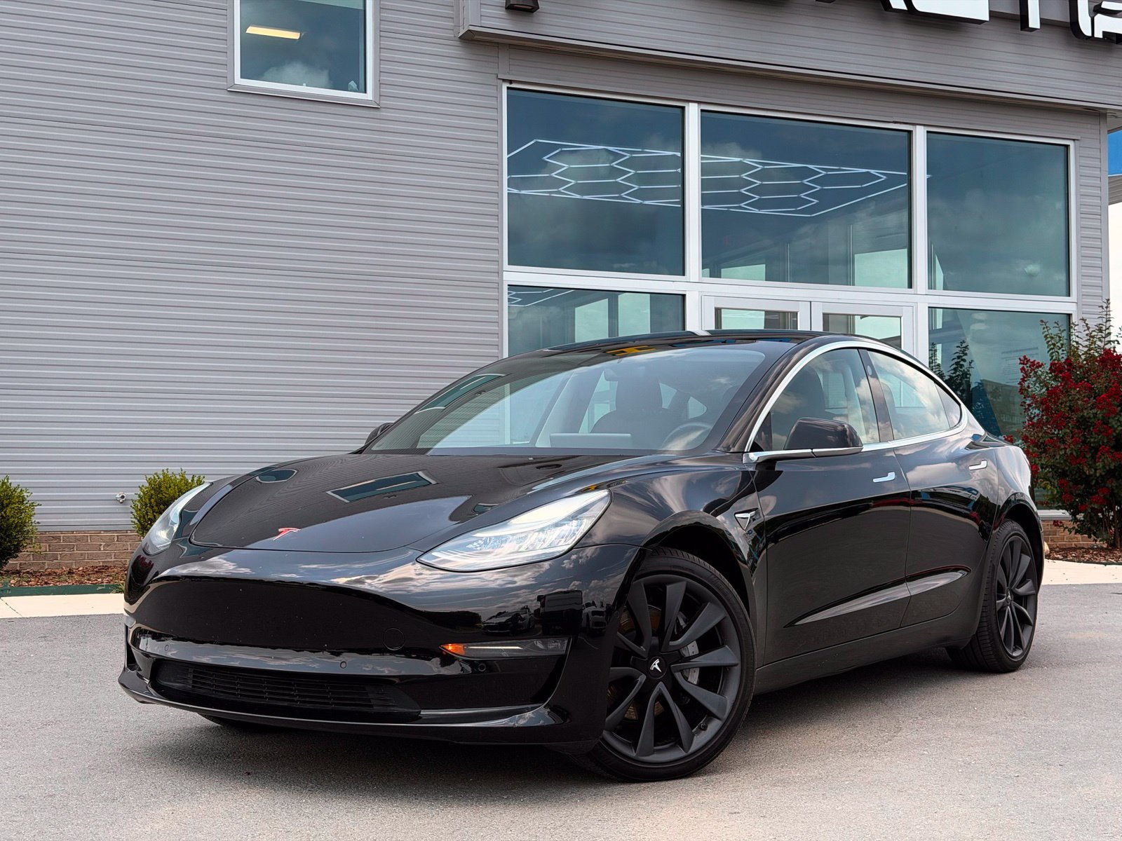 Used 2020 Tesla Model 3 Long Range AWD/4WD image 5