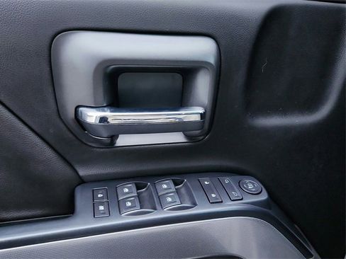 Used 2018 Chevrolet Silverado 1500 LT w/ All Star Edition image 29