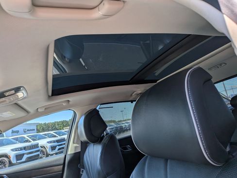 Used 2021 Genesis G80 3.5T RWD image 14