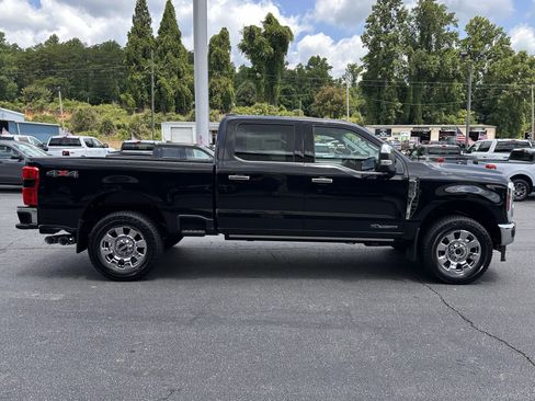 Used 2026 Ford F250 Lariat w/ Lariat Ultimate Package AWD/4WD image 5