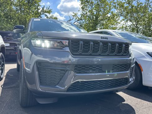 New 2026 Jeep Grand Cherokee L 4WD image 20