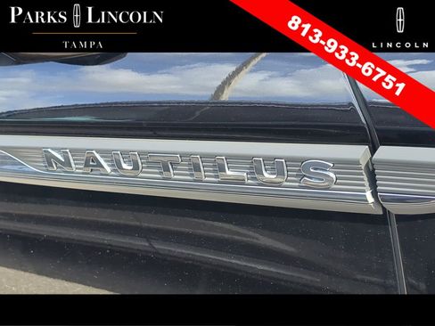Used 2022 Lincoln Nautilus Reserve w/ Equipment Group 202A AWD/4WD image 15