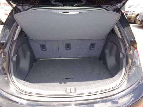 Used 2020 Chevrolet Bolt Premier image 20