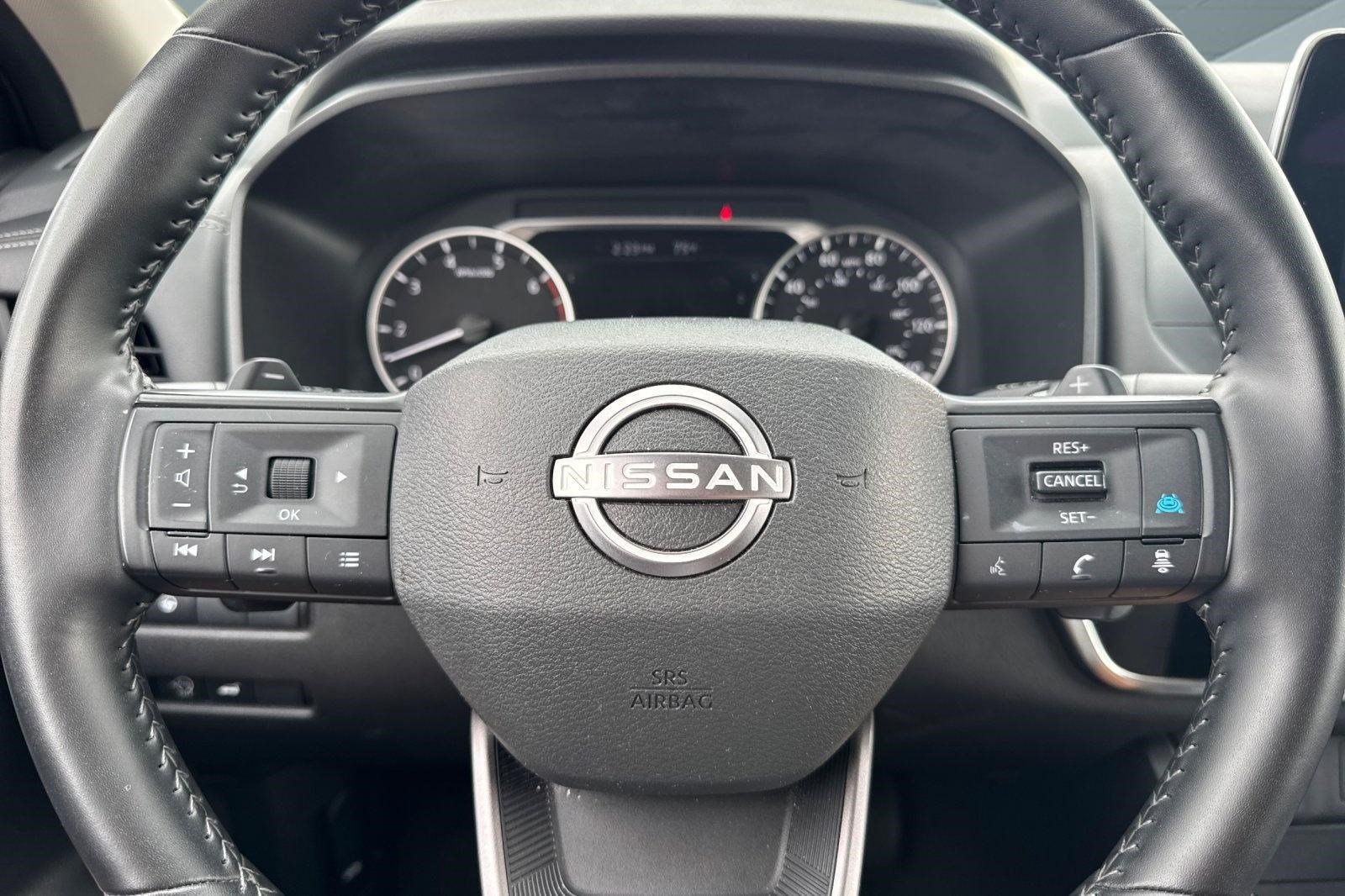Used 2025 Nissan Rogue SV AWD/4WD image 11